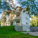 Apartamenty Bluesky - Nad Lomnica 2B - Blisko Centrum Karpacza I Sklepow, W Spokojnej, Zielonej Okolicy